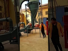 Khách hàng đang chấp nhận nhà máy Raymond